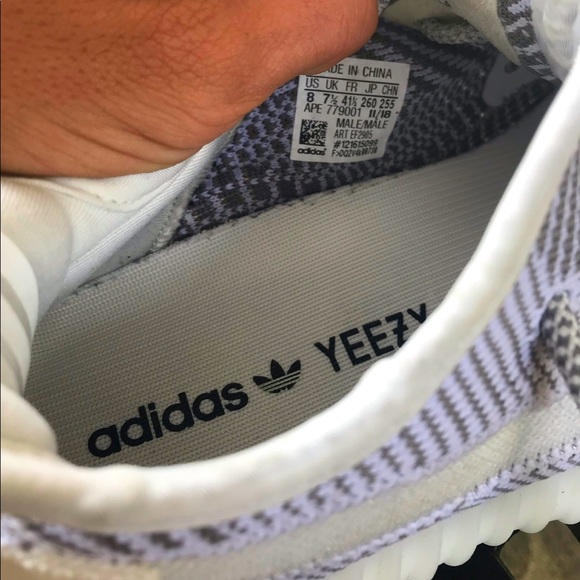 Yeezy 350 boost “non reflective” Size 9 - Picture 7 of 8